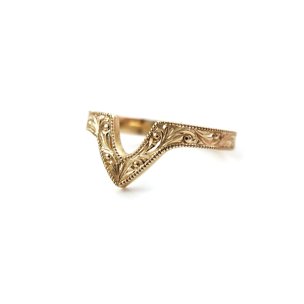 Engraved Chevron Band