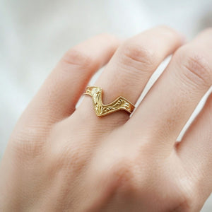 Engraved Chevron Band